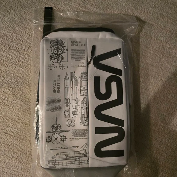 VSVN Space Shuttle Design Backpack - Black and White - Picture 4 of 4